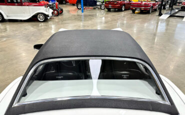 Chevrolet-Corvette-1975-Other-17