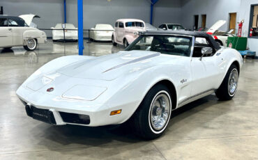 Chevrolet-Corvette-1975-Other-22