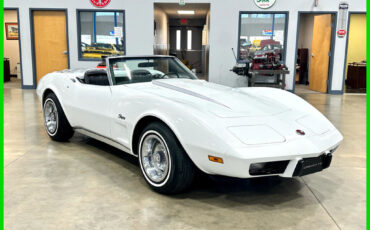 Chevrolet-Corvette-1975-Other