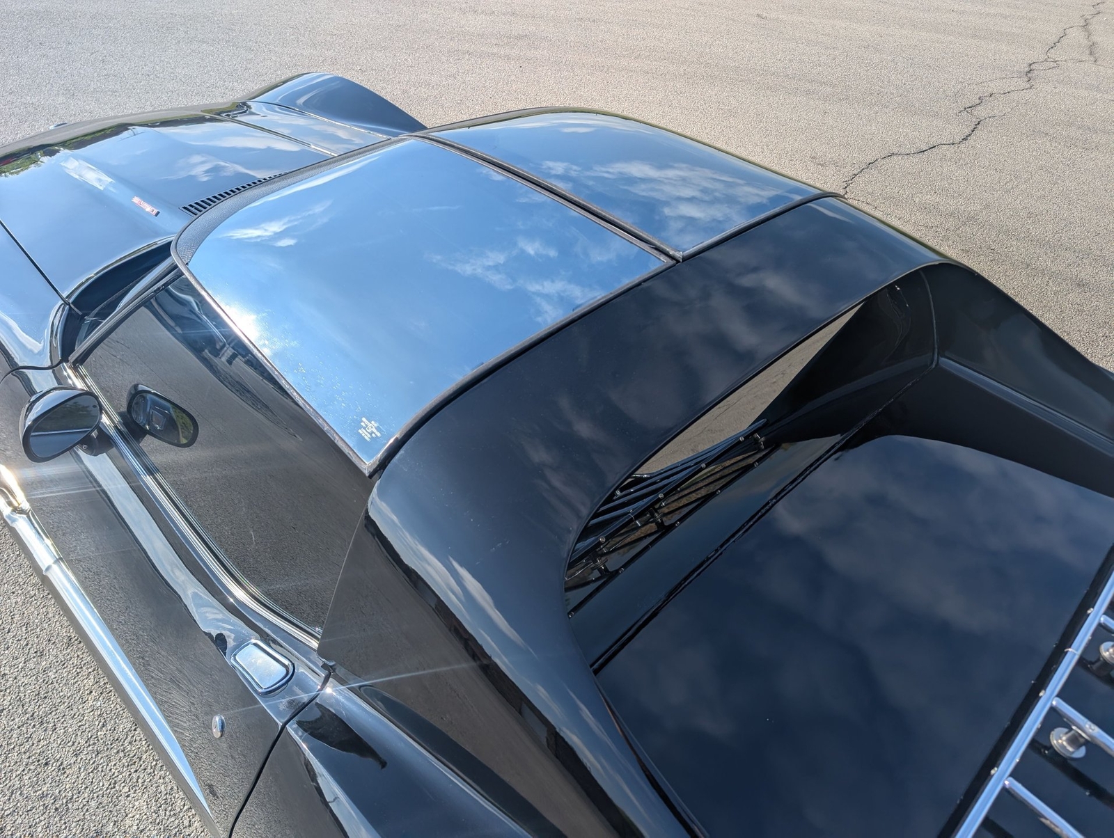Chevrolet-Corvette-1976-Coupe-11