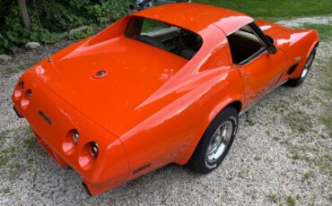 Chevrolet-Corvette-1976-Coupe-13