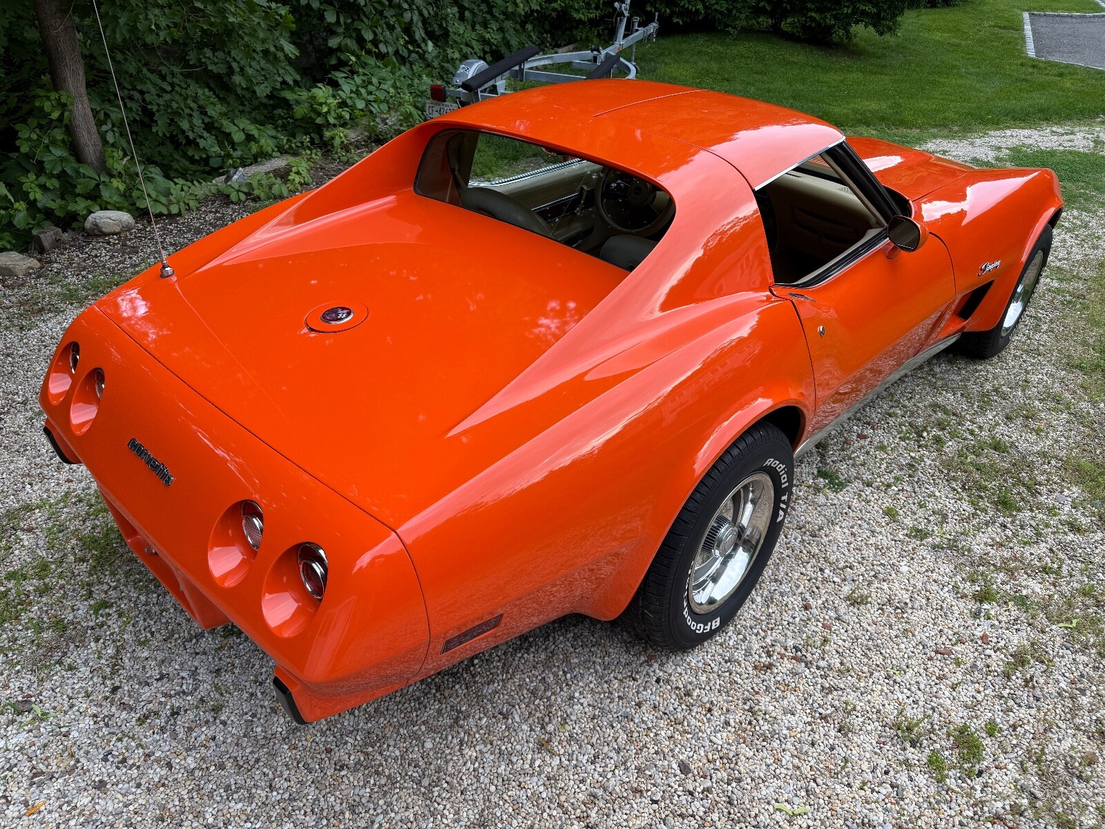 Chevrolet-Corvette-1976-Coupe-13