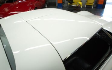 Chevrolet-Corvette-1976-Coupe-15