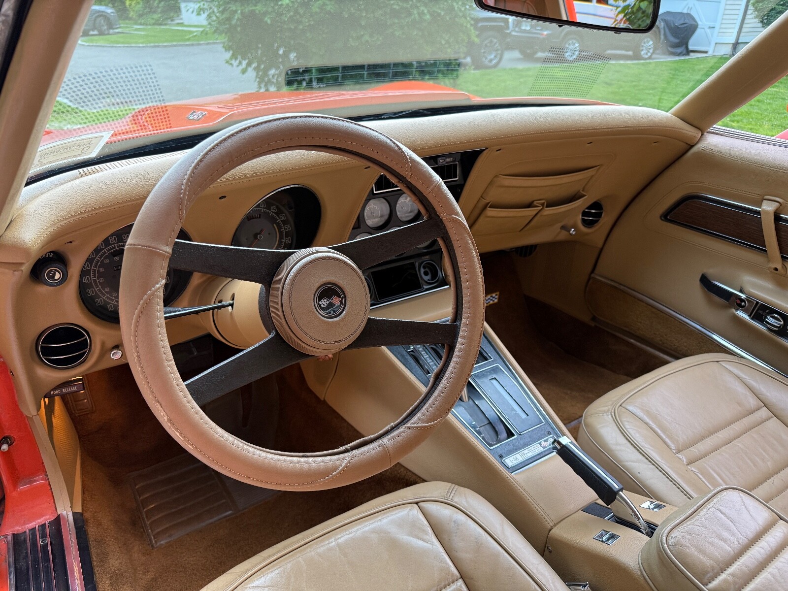 Chevrolet-Corvette-1976-Coupe-27