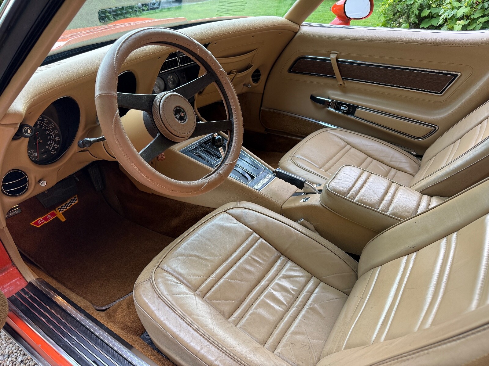 Chevrolet-Corvette-1976-Coupe-29