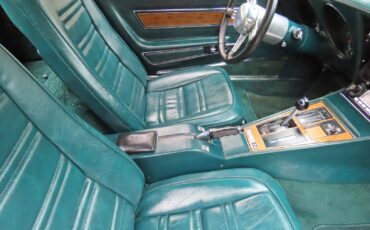 Chevrolet-Corvette-1976-Coupe-34
