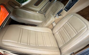 Chevrolet-Corvette-1976-Coupe-35