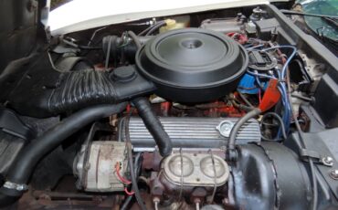 Chevrolet-Corvette-1976-Coupe-36