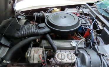 Chevrolet-Corvette-1976-Coupe-37
