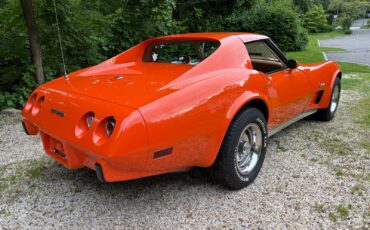 Chevrolet-Corvette-1976-Coupe-4