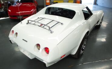 Chevrolet-Corvette-1976-Coupe-5