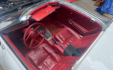 Chevrolet-Corvette-1976-white-11
