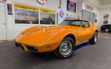 Chevrolet-Corvette-1977-2-Door-1