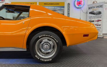 Chevrolet-Corvette-1977-2-Door-16