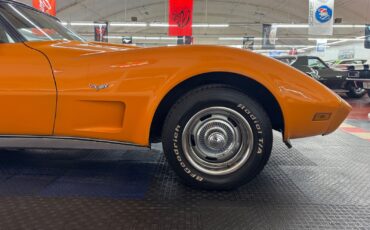 Chevrolet-Corvette-1977-2-Door-23