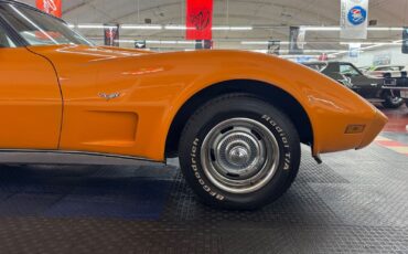 Chevrolet-Corvette-1977-2-Door-23