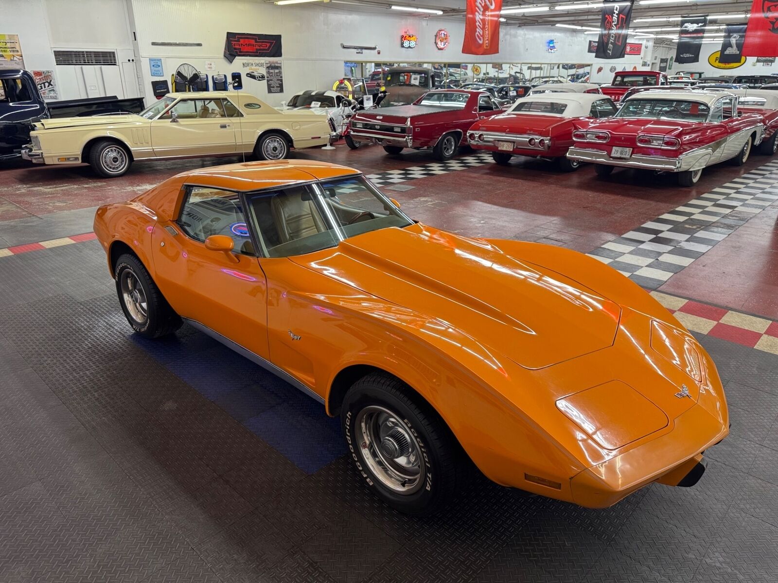 Chevrolet-Corvette-1977-2-Door-25