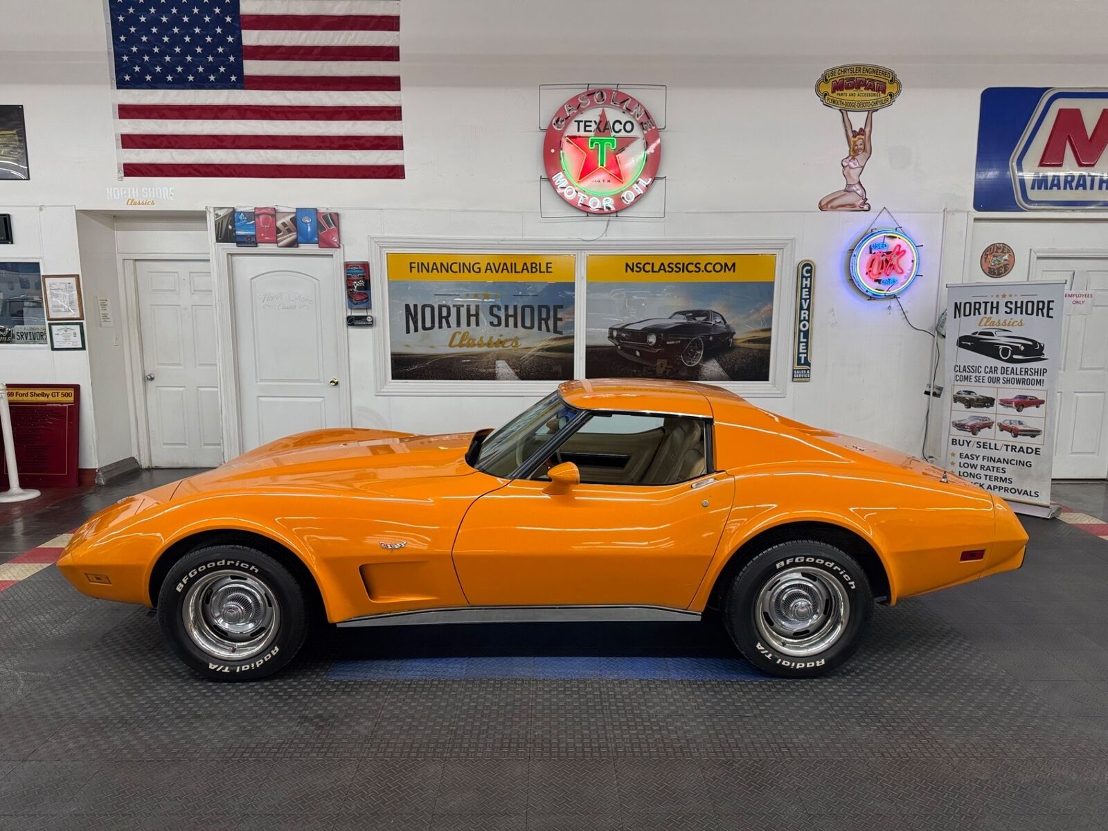Chevrolet-Corvette-1977-2-Door-3