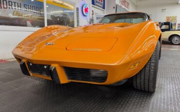 Chevrolet-Corvette-1977-2-Door-8