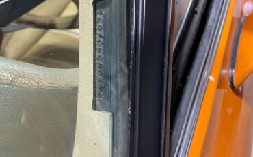 Chevrolet-Corvette-1977-20