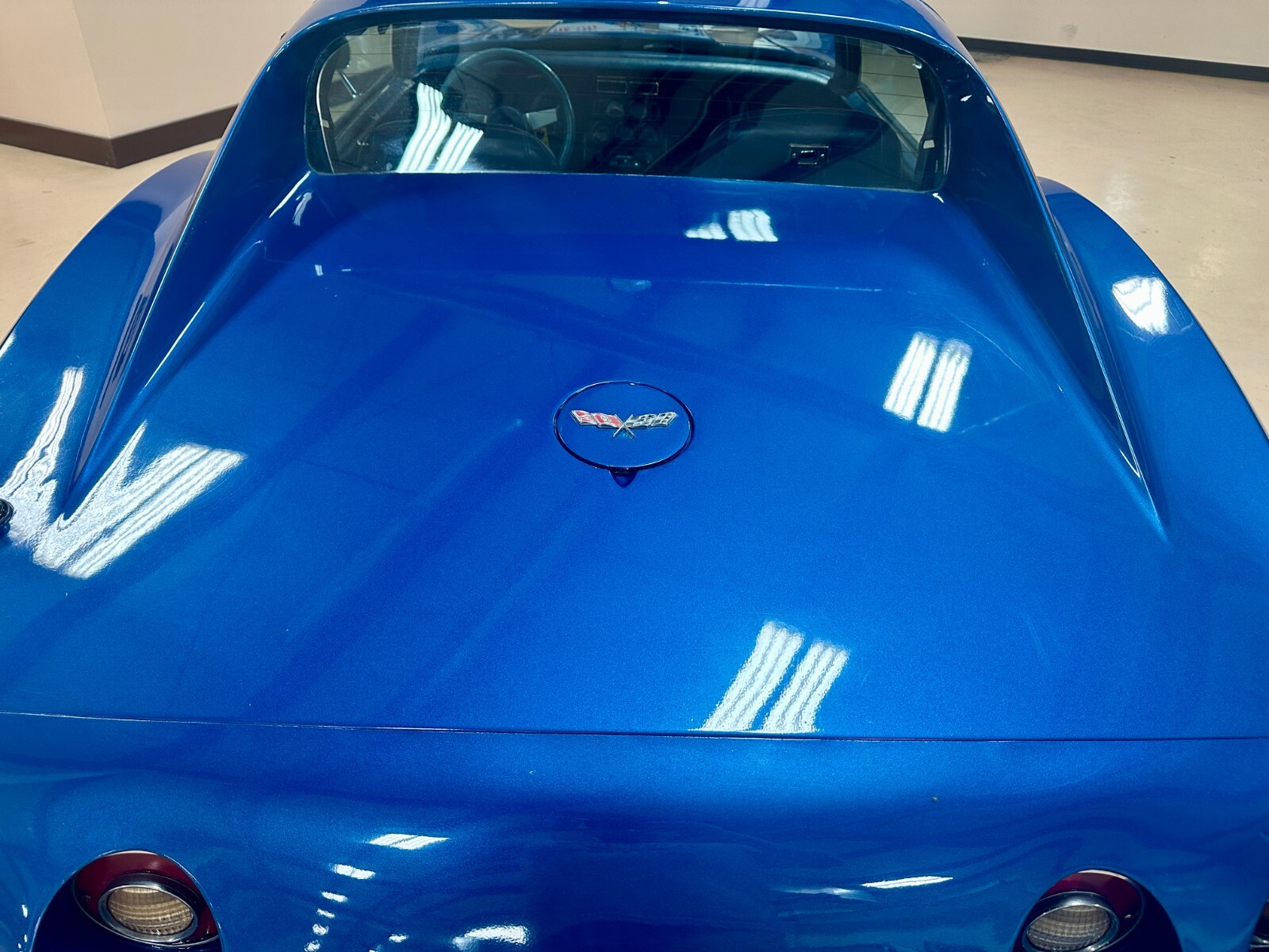 Chevrolet-Corvette-1977-Coupe-12