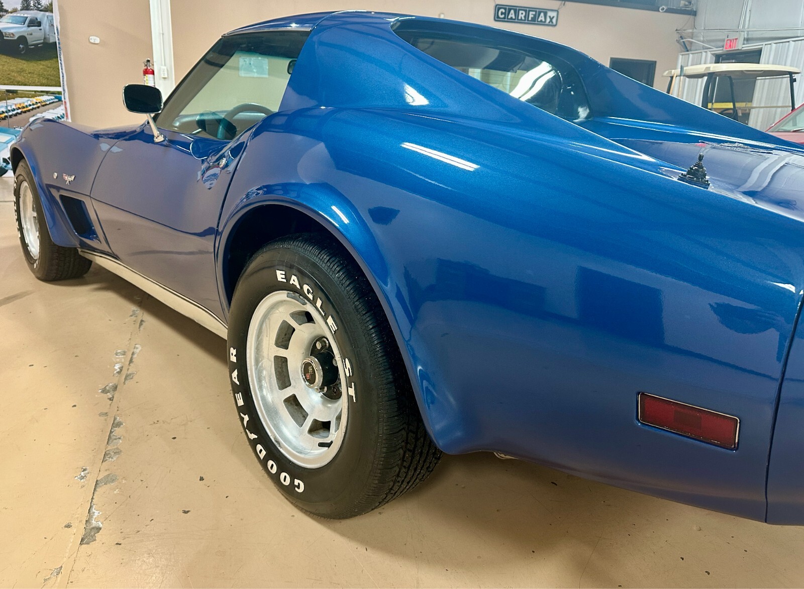 Chevrolet-Corvette-1977-Coupe-14