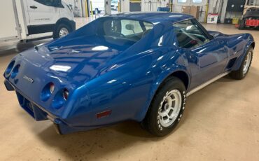 Chevrolet-Corvette-1977-Coupe-19