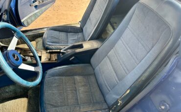 Chevrolet-Corvette-1977-Coupe-26