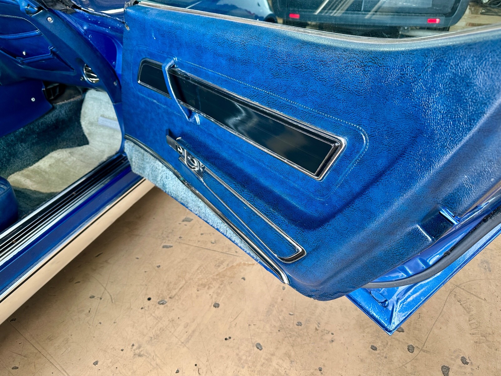 Chevrolet-Corvette-1977-Coupe-29