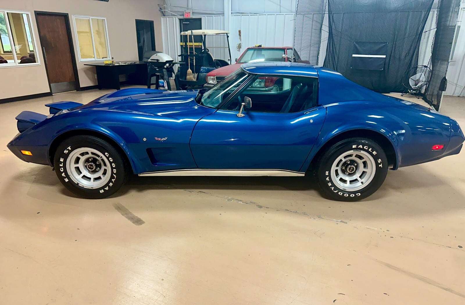 Chevrolet-Corvette-1977-Coupe-6
