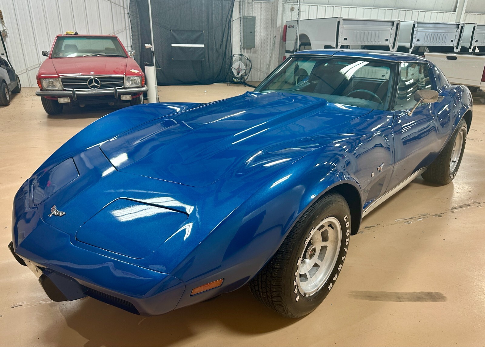 Chevrolet-Corvette-1977-Coupe-9