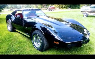 Chevrolet-Corvette-1977-black-2