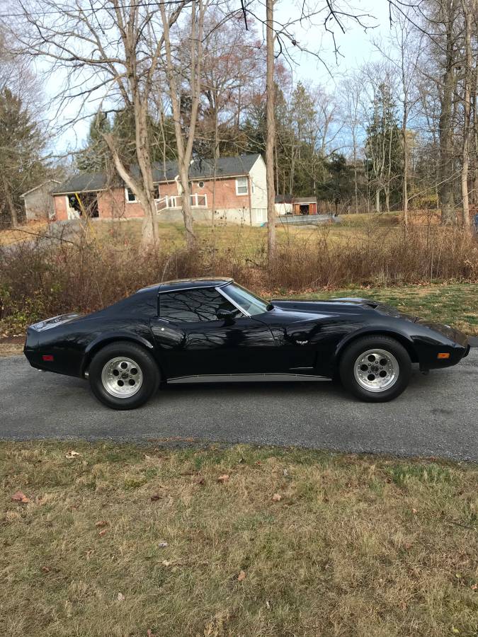 Chevrolet Corvette  1977 black