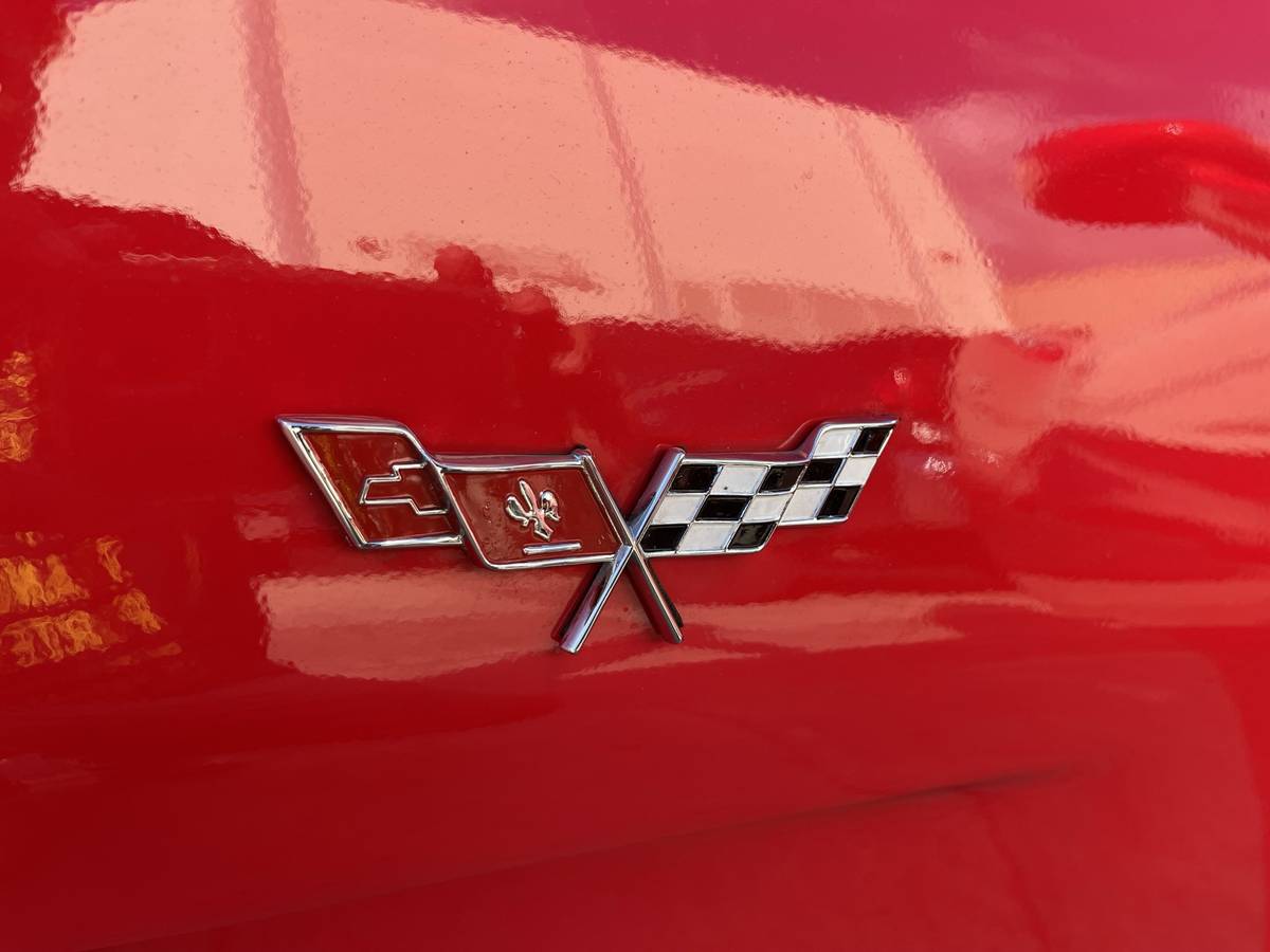 Chevrolet-Corvette-1977-red-20