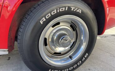 Chevrolet-Corvette-1977-red-9