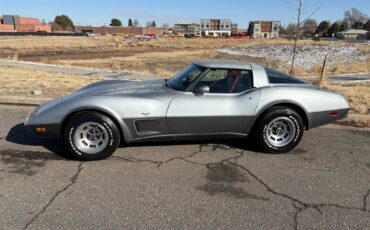 Chevrolet-Corvette-1978-1