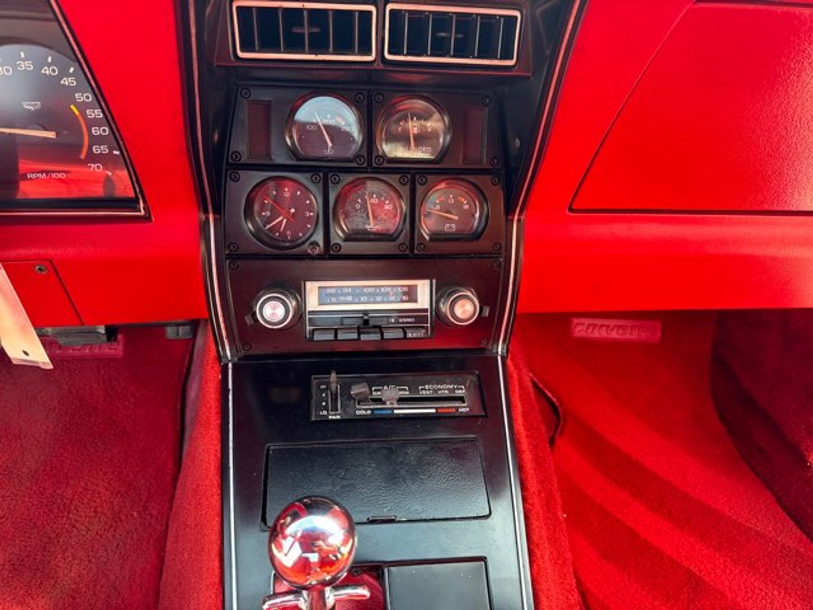 Chevrolet-Corvette-1978-10