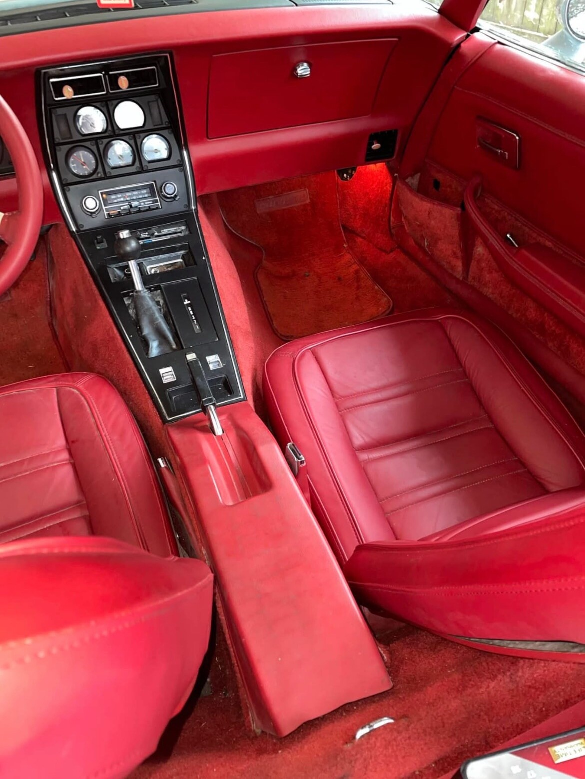 Chevrolet-Corvette-1978-11