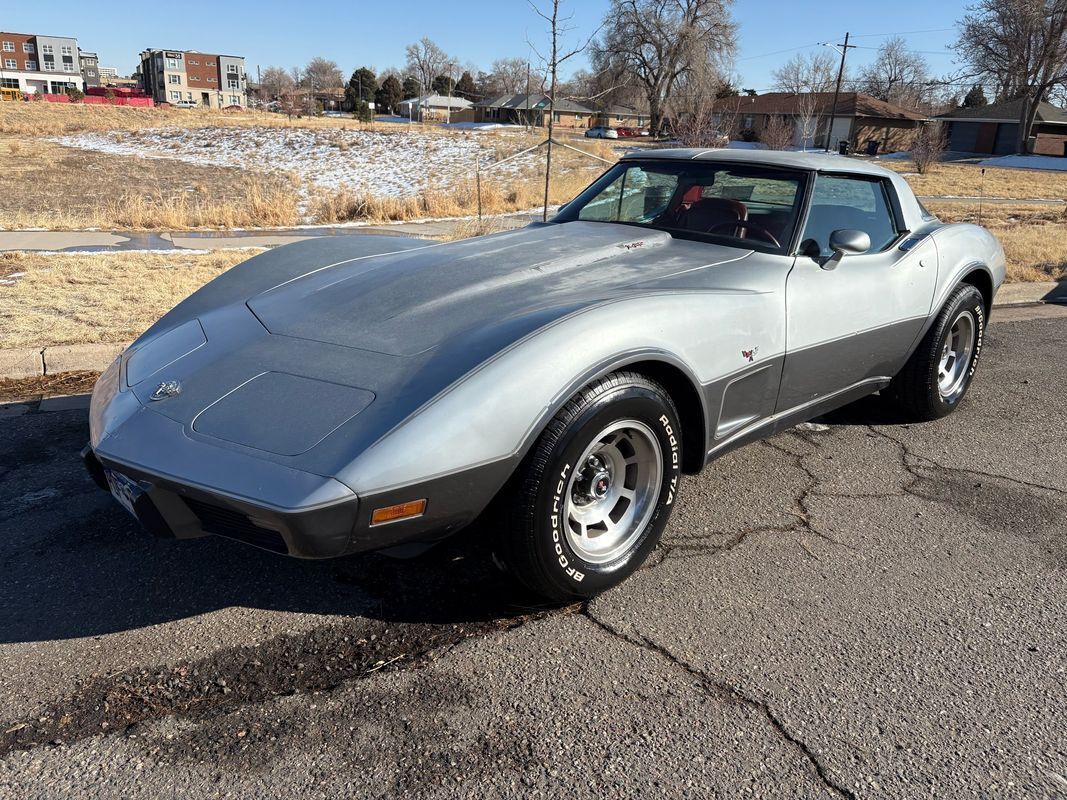 Chevrolet-Corvette-1978-18