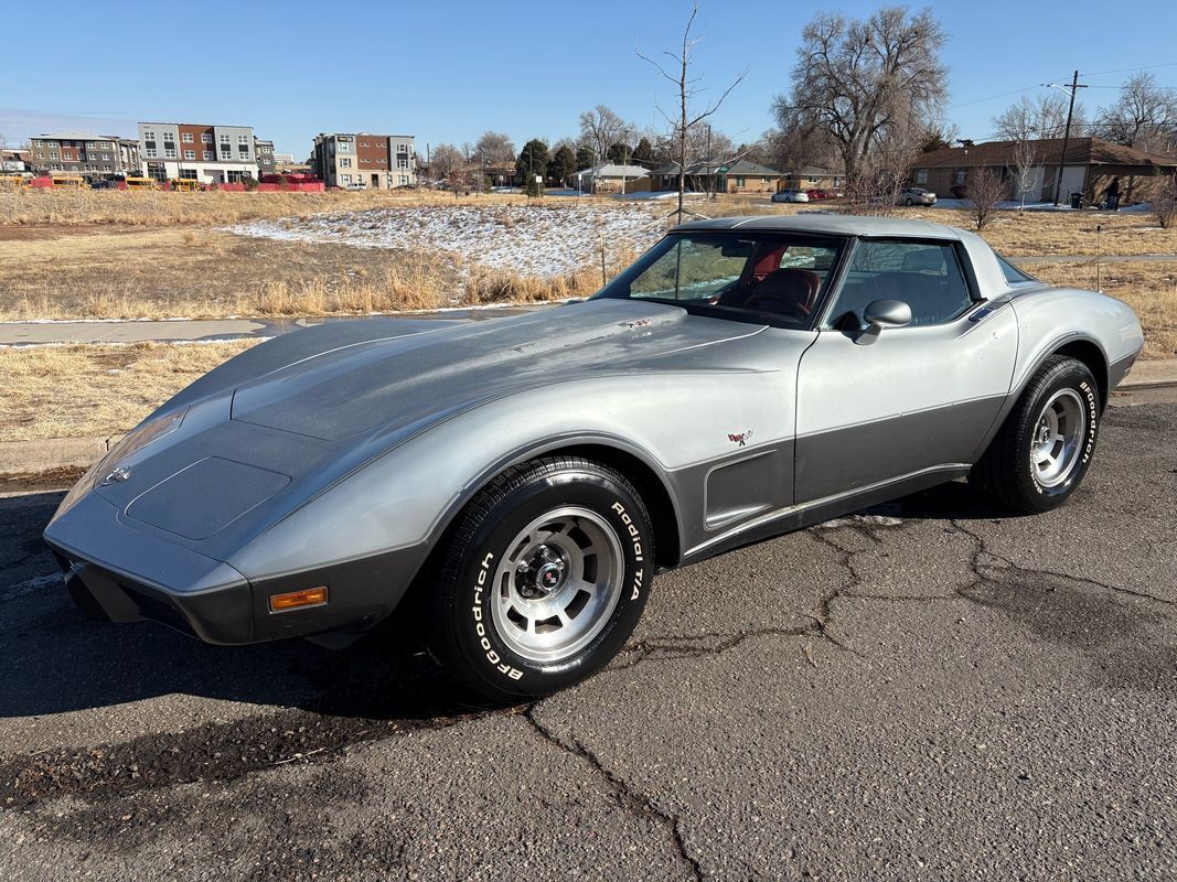 Chevrolet-Corvette-1978-23