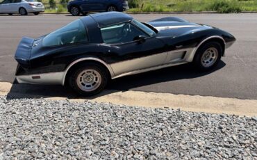 Chevrolet-Corvette-1978-26