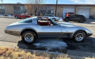 Chevrolet-Corvette-1978-27