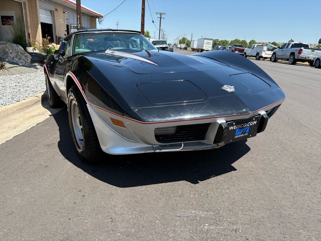 Chevrolet-Corvette-1978-29