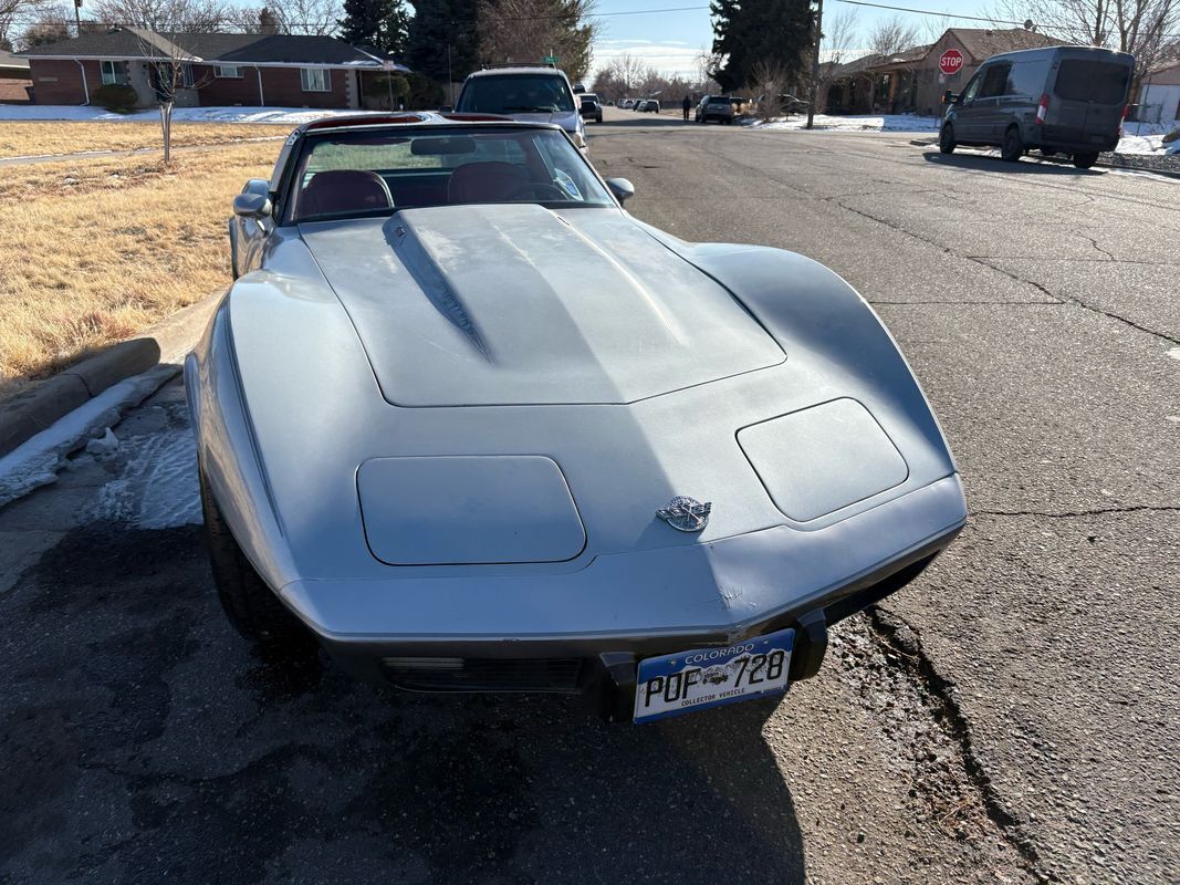 Chevrolet-Corvette-1978-29