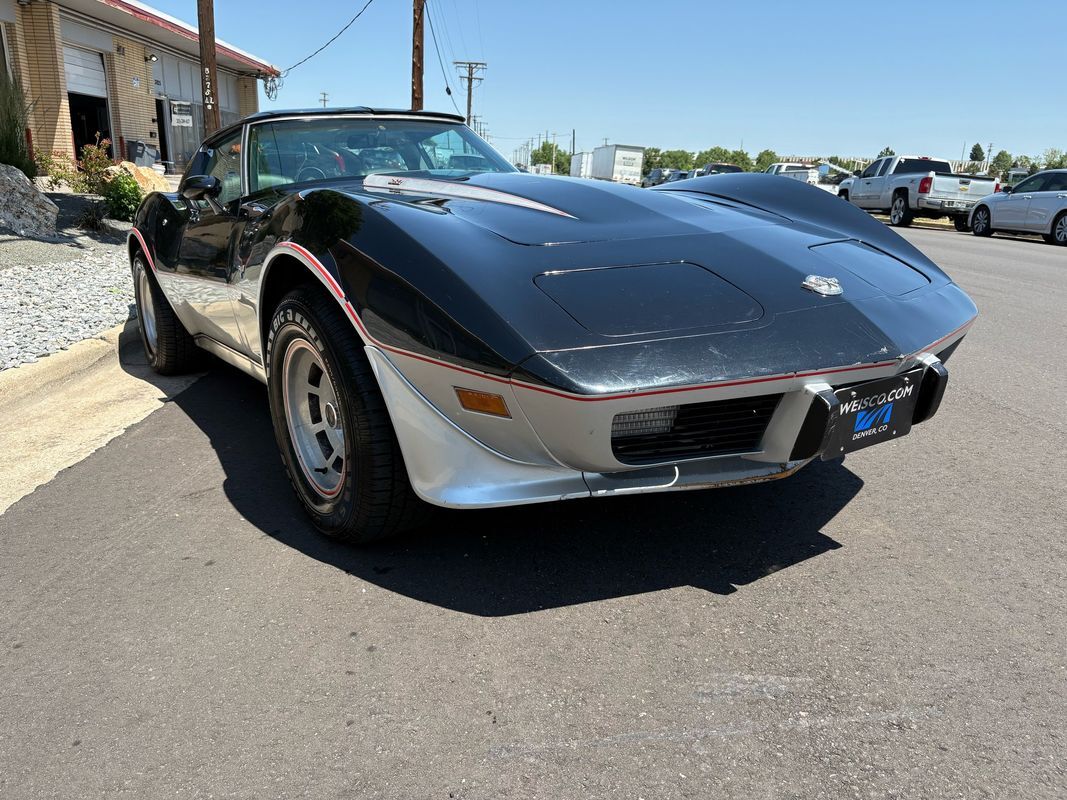 Chevrolet-Corvette-1978-30