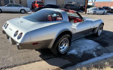 Chevrolet-Corvette-1978-4