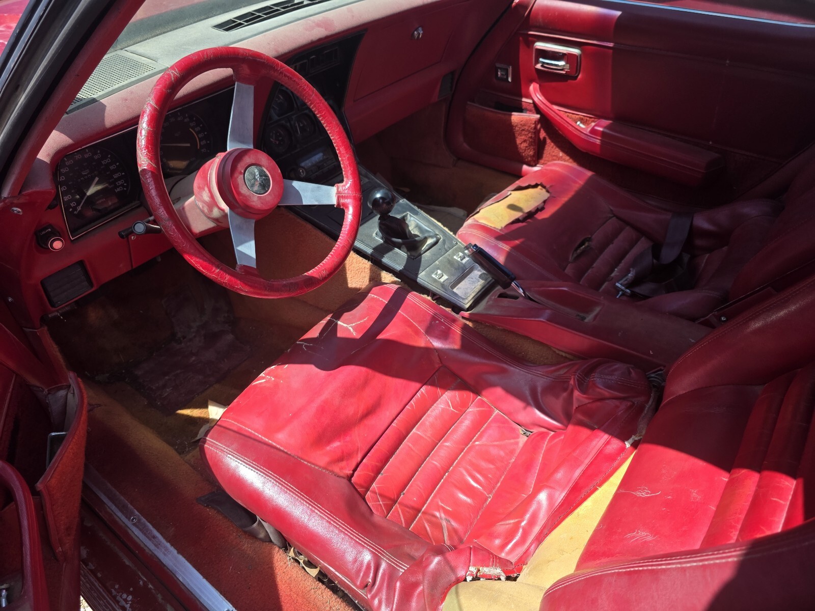 Chevrolet-Corvette-1978-4