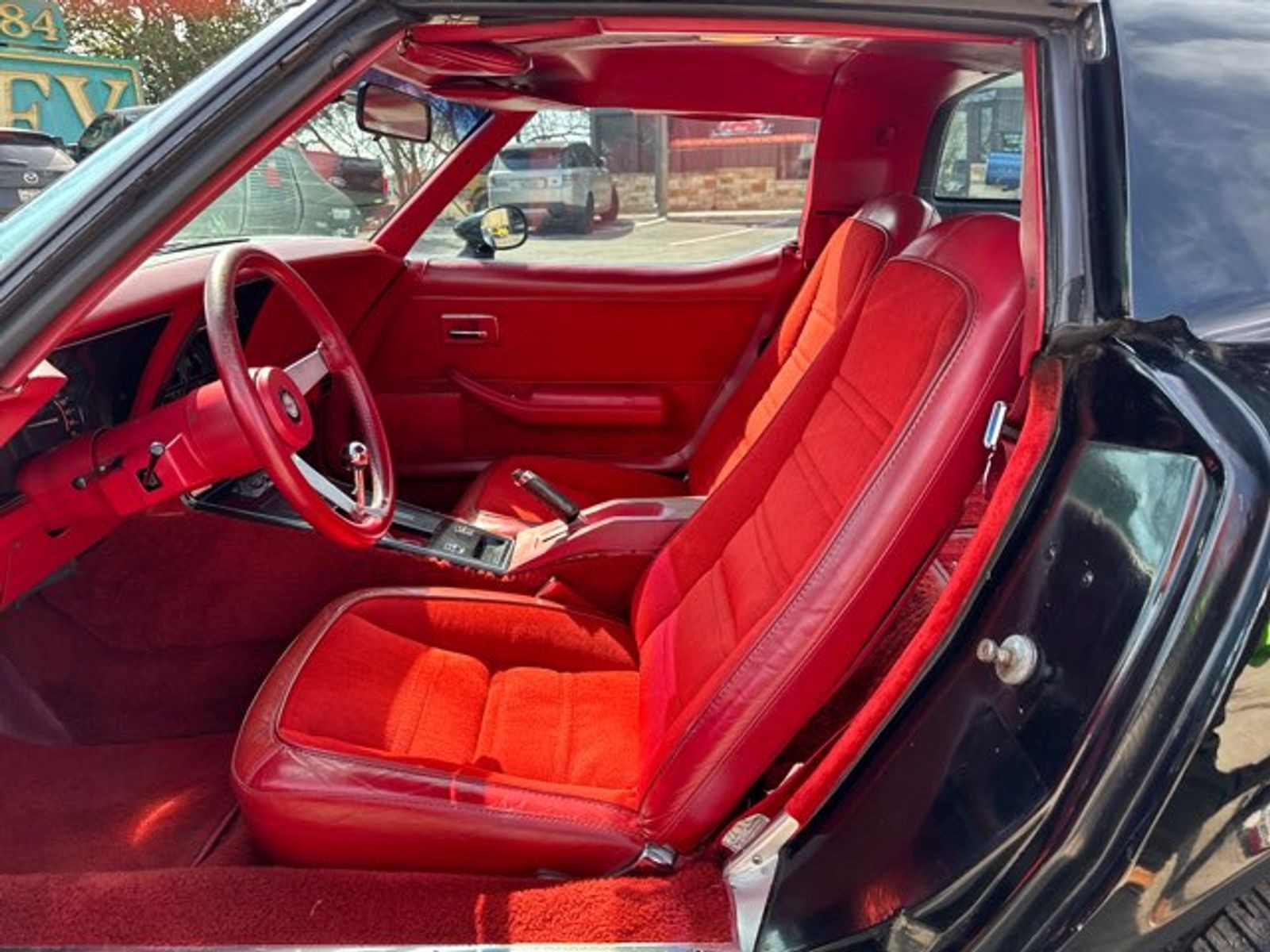 Chevrolet-Corvette-1978-4