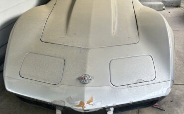 Chevrolet-Corvette-1978