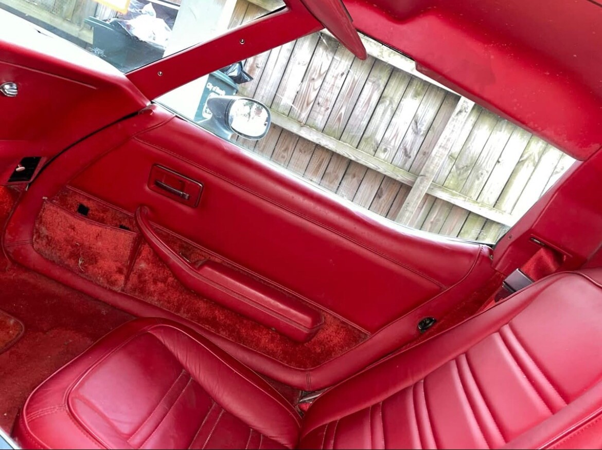 Chevrolet-Corvette-1978-7